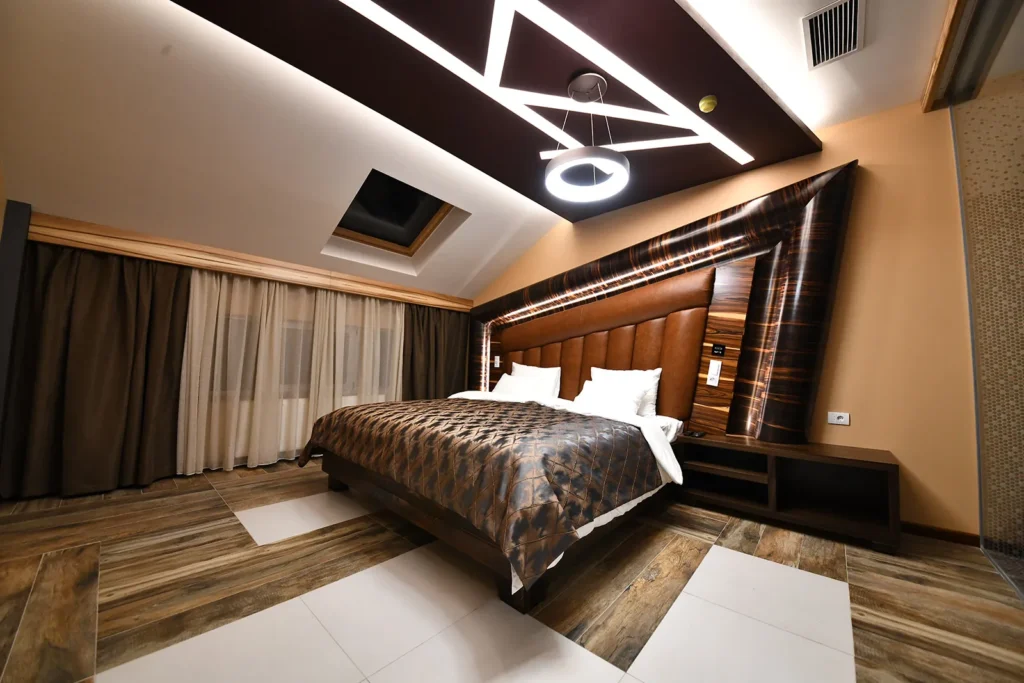 Hotel Havana Loznica – dvokrevetna soba sa francuskim ležajem
